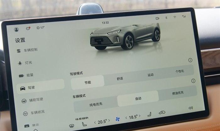 Lumia 650上手简单，颜值超越950，屏幕更出色！