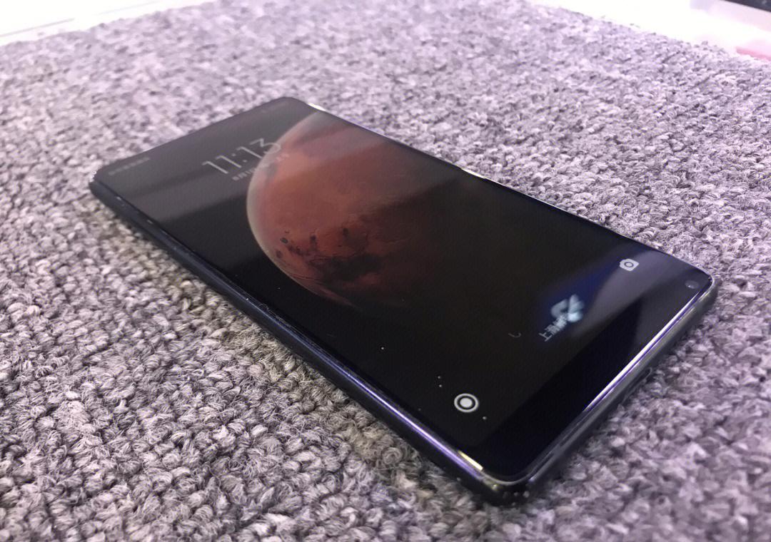 小米5尊享版开箱：3D陶瓷机身，手感与视觉双享受