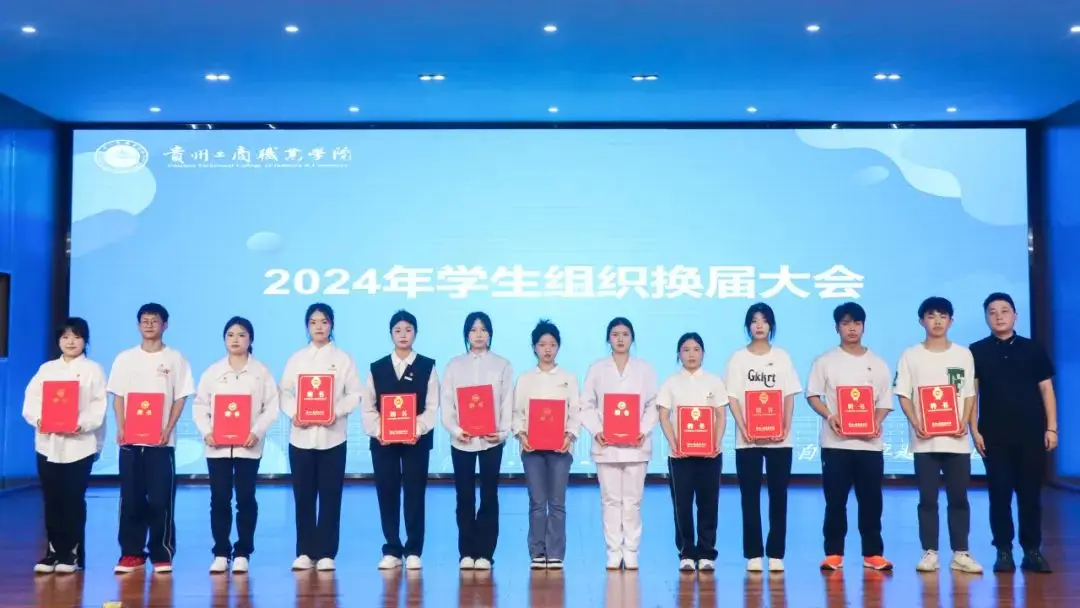 报考中等职业学校_中等证书考职业学校难吗_中等职业学校考3证书