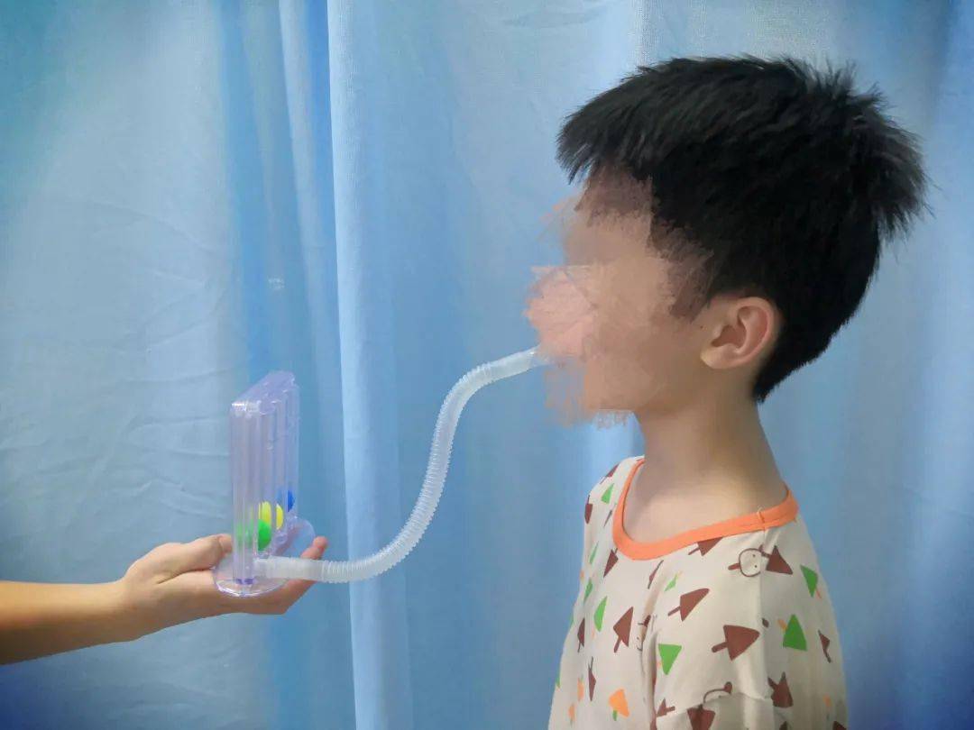 儿童肺炎国外治疗指南-国外如何应对小儿肺炎？早识别早治疗，多种方案助宝贝康复